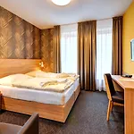 Helios Hotel 3*