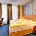 Helios Hotel 3*