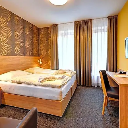 Helios Hotel 3*