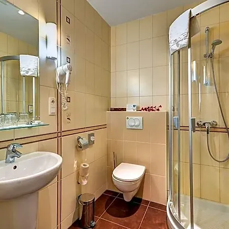 Helios Hotel 3*