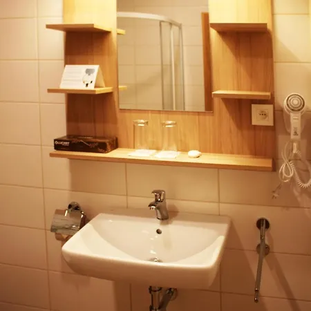 Hotel Helios 3*