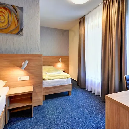 Helios Hotell