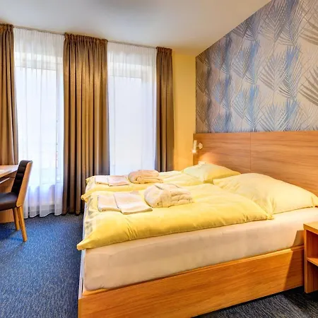 Helios Hotel 3*