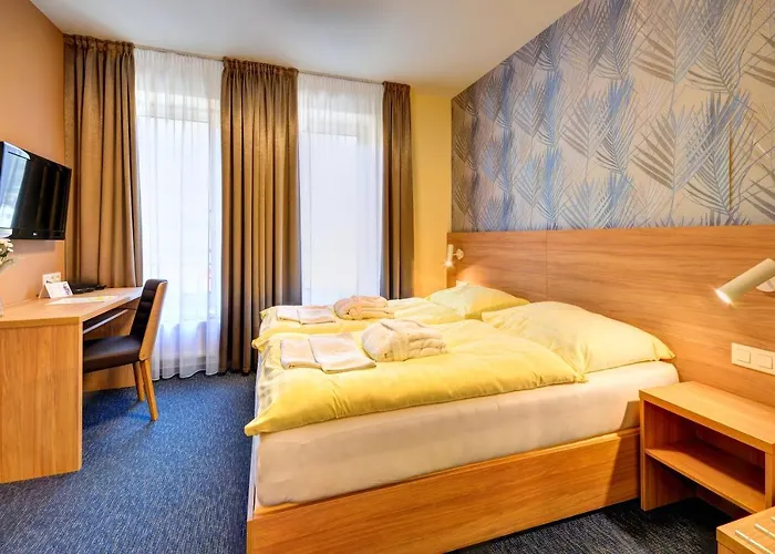 Helios Hotel 3*