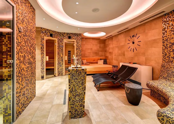 Helios Hotel Lipowa–Łaźnie